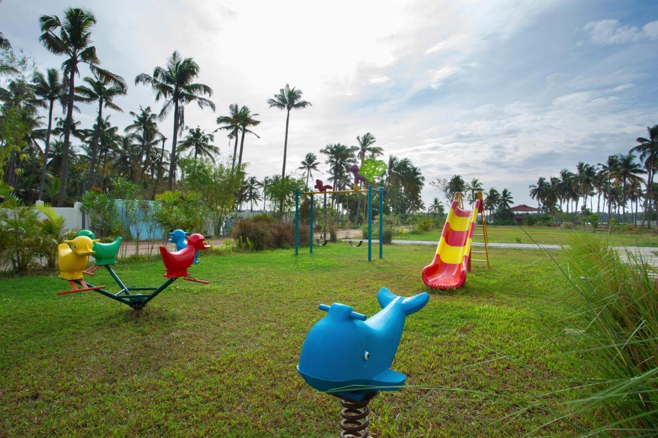 Blue Serene Resort Guruvāyūr エクステリア 写真